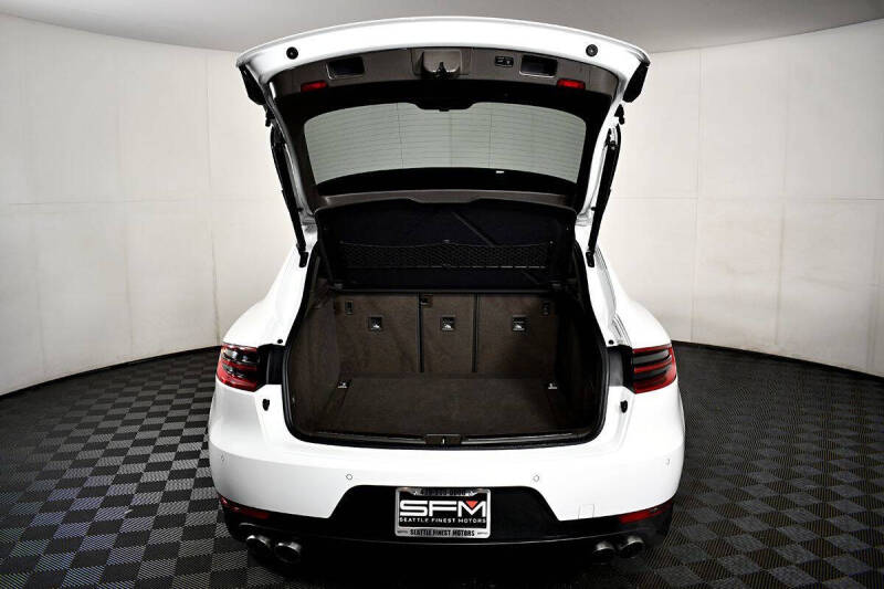 2016 Porsche Macan S