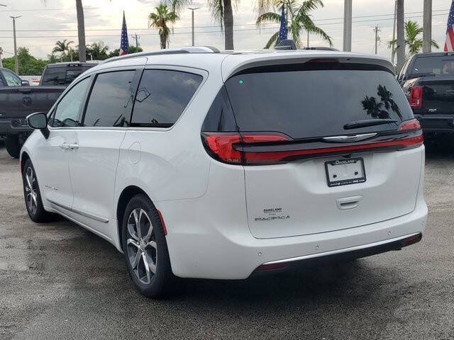 2026 Chrysler Pacifica Pinnacle
