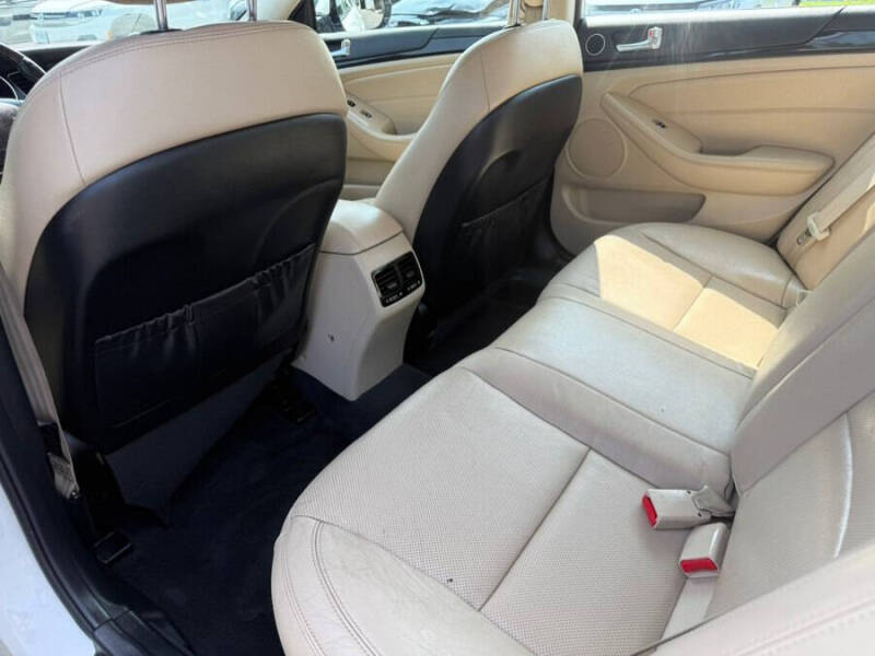 2014 Kia Cadenza Premium