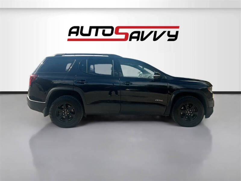 2022 GMC Acadia AT4