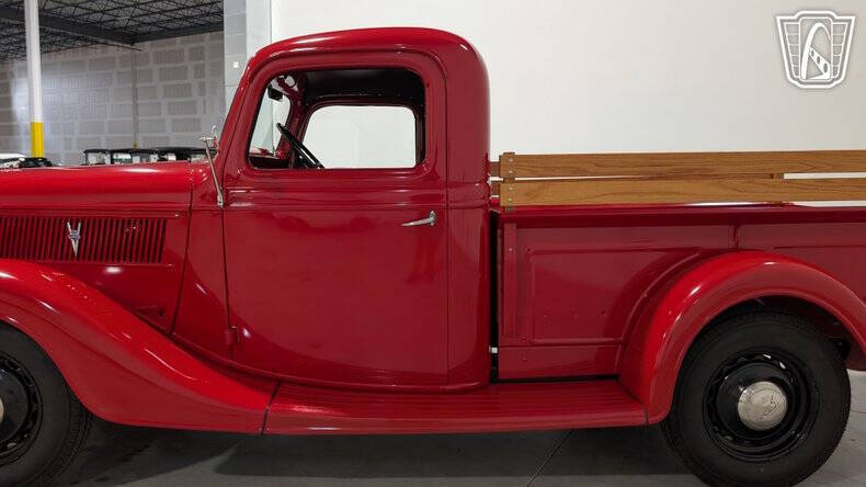1937 Ford F-100
