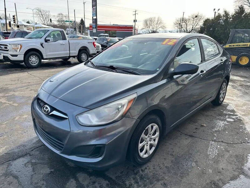 2012 Hyundai Accent GLS