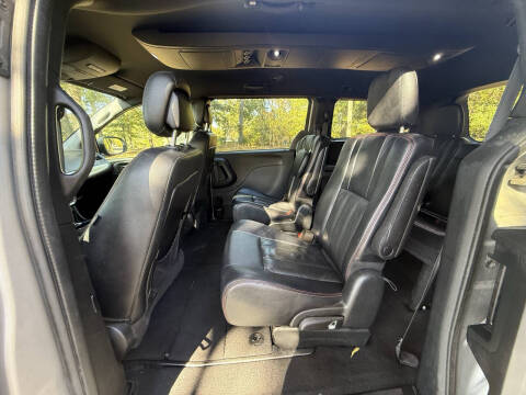 2016 Dodge Grand Caravan R/T
