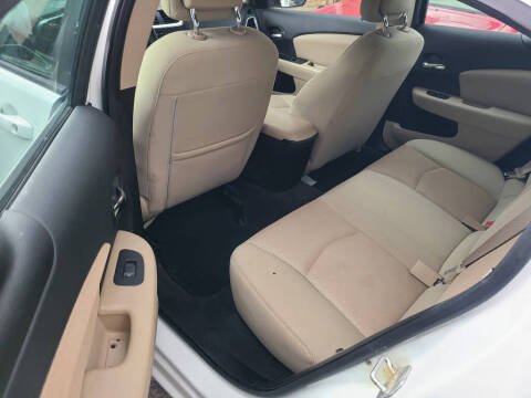 2013 Dodge Avenger SE