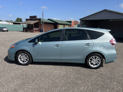 2016 Toyota Prius v Four