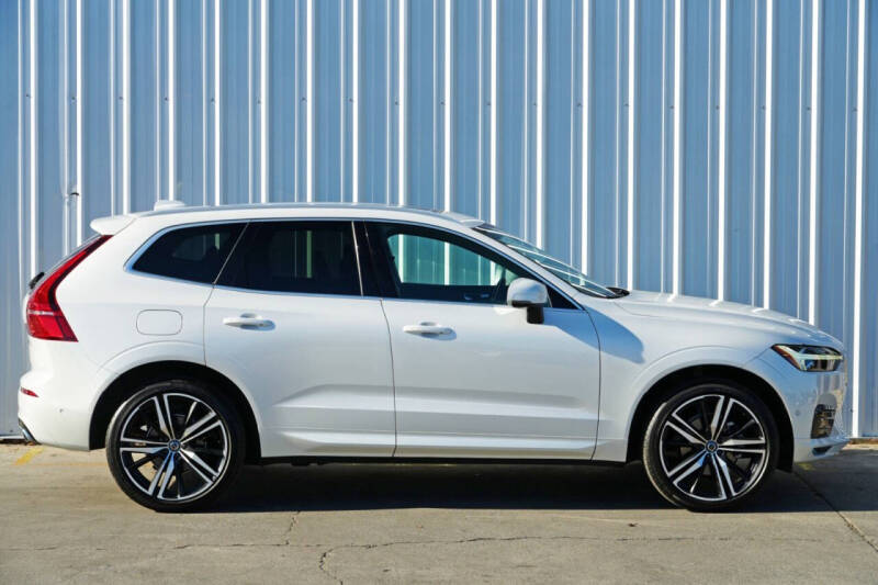 2019 Volvo XC60 T5 R-Design