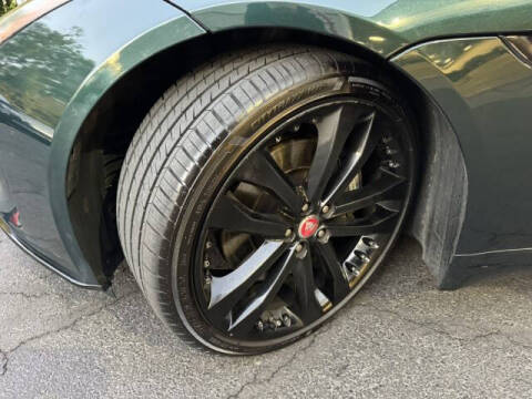 2019 Jaguar F-TYPE P300