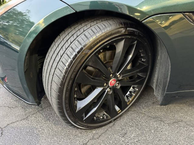 2019 Jaguar F-TYPE P300