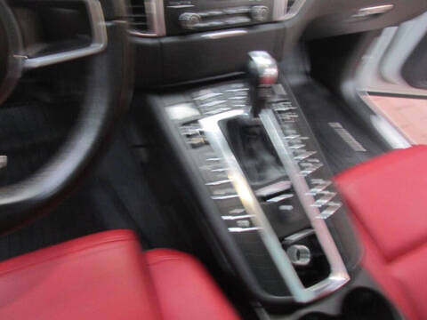 2017 Porsche Macan S