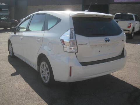 2012 Toyota Prius v Five