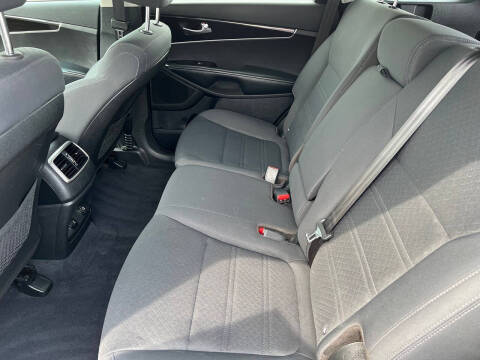 2020 Kia Sorento LX