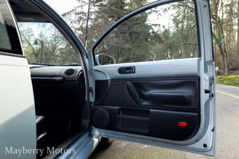 2010 Volkswagen New Beetle