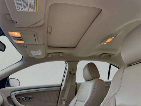 2013 Ford Taurus SEL