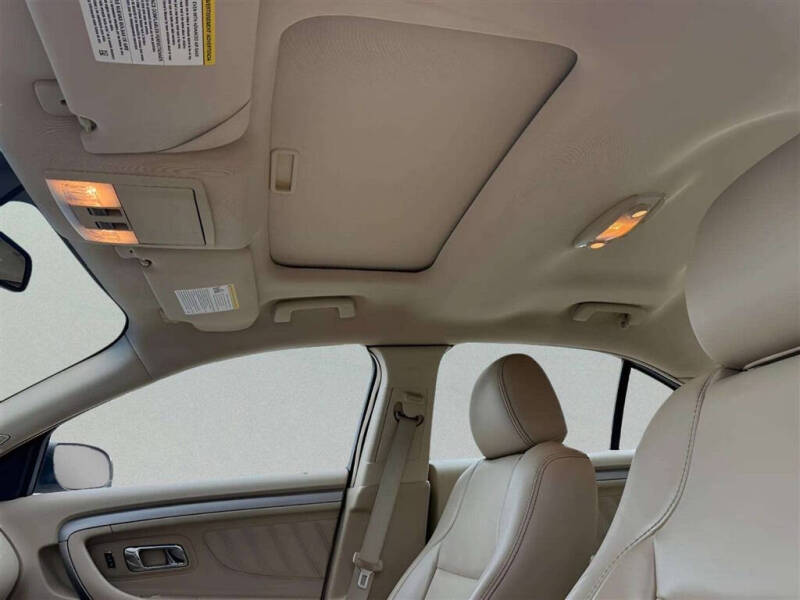 2013 Ford Taurus SEL