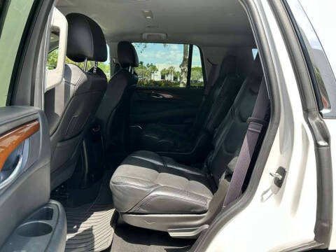 2017 Cadillac Escalade Standard