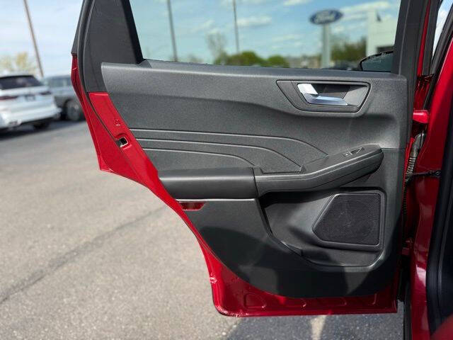 2026 Ford Escape ST-Line Select