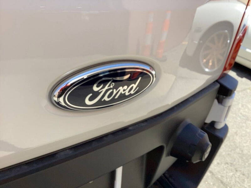 2025 Ford Transit 250