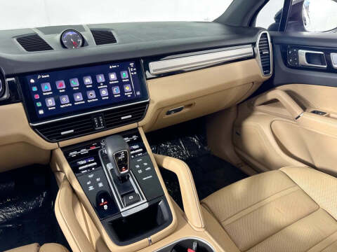 2022 Porsche Cayenne E-Hybrid