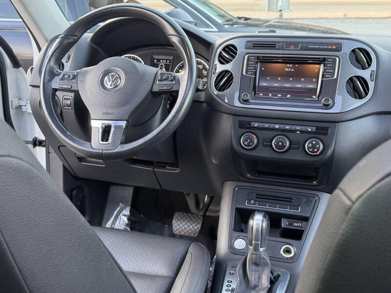 2017 Volkswagen Tiguan 2.0T Wolfsburg Edition 4Motion