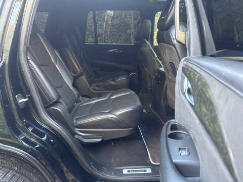 2016 Cadillac Escalade Platinum