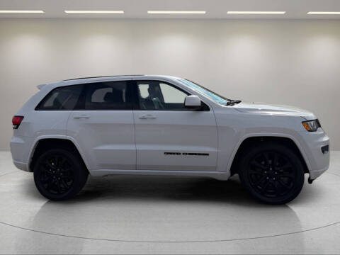 2017 Jeep Grand Cherokee Altitude