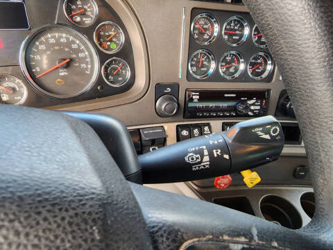 2019 Kenworth T880