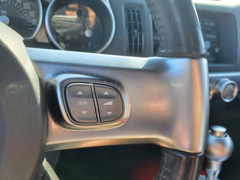 2004 Chevrolet SSR LS