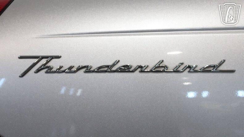 2004 Ford Thunderbird Deluxe