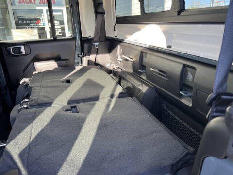 2024 Jeep Gladiator Sport S