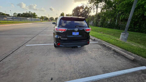 2016 Toyota Highlander LE Plus