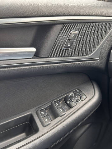 2019 Ford Edge SE