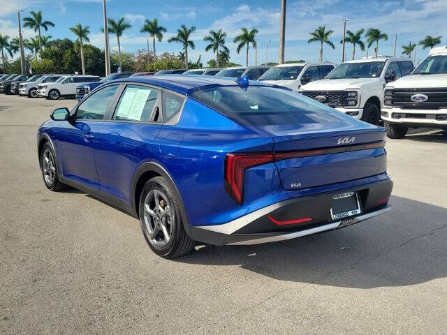 2025 Kia K4 LXS