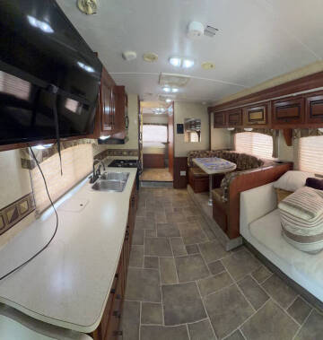 2012 Forest River SUNSEEKER 3010DS