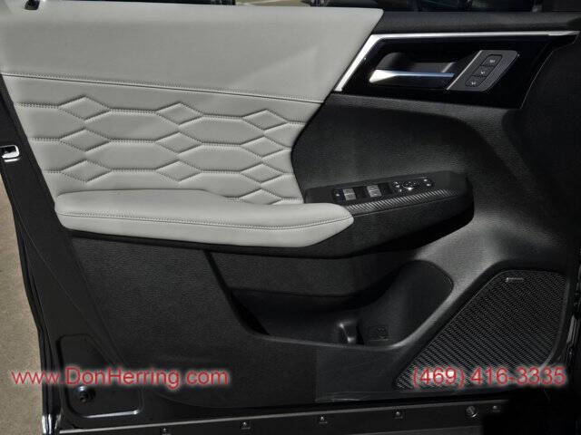 2025 Mitsubishi Outlander SEL