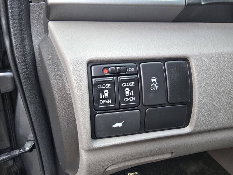 2011 Honda Odyssey EX-L w/DVD