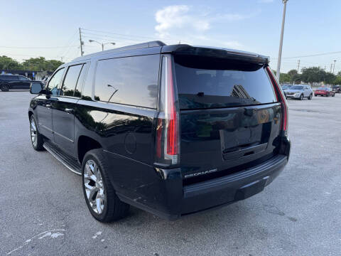 2018 Cadillac Escalade ESV Premium Luxury