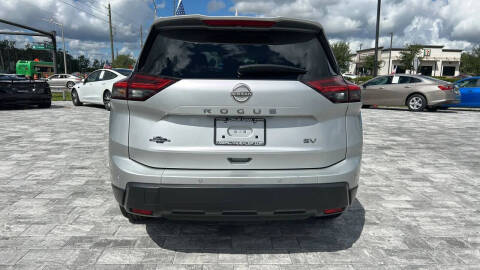 2024 Nissan Rogue SV