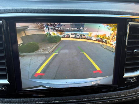 2024 Chrysler Pacifica Touring