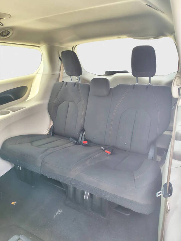 2019 Chrysler Pacifica LX