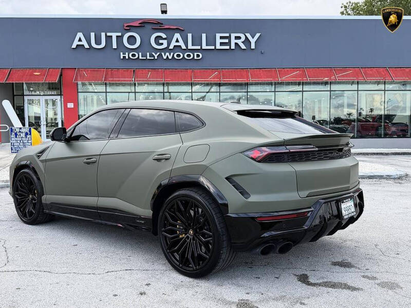 2025 Lamborghini Urus SE