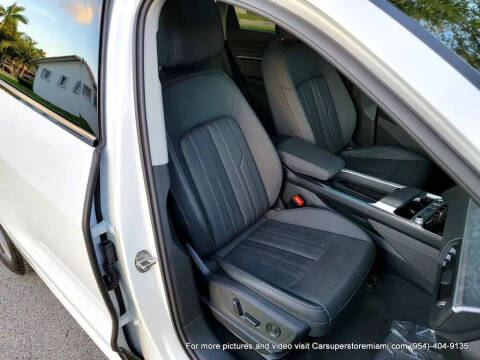 2021 Audi e-tron quattro Premium Plus