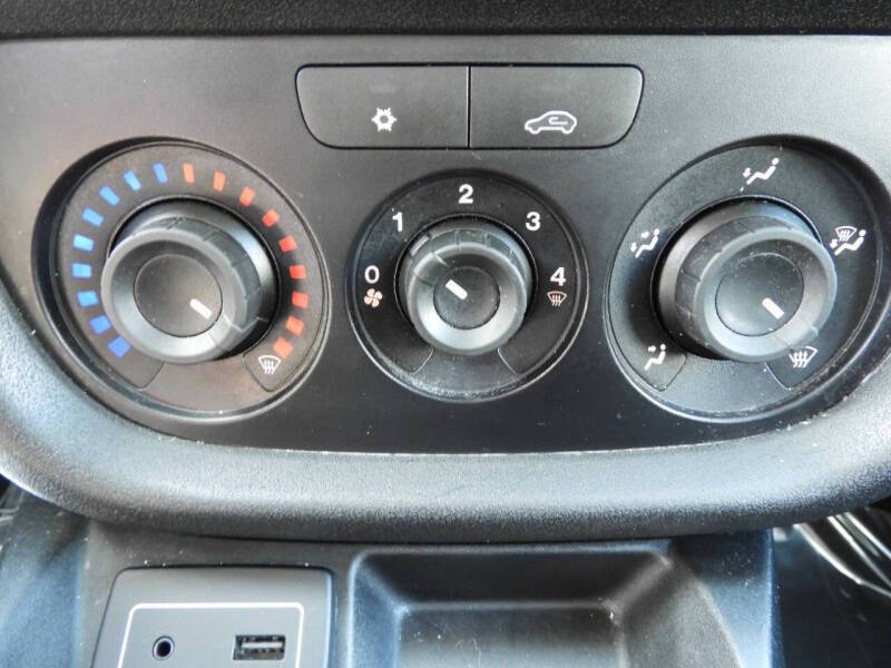 2019 RAM ProMaster City Tradesman SLT