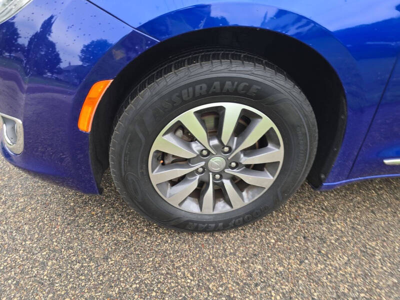 2020 Chrysler Pacifica Touring L Plus