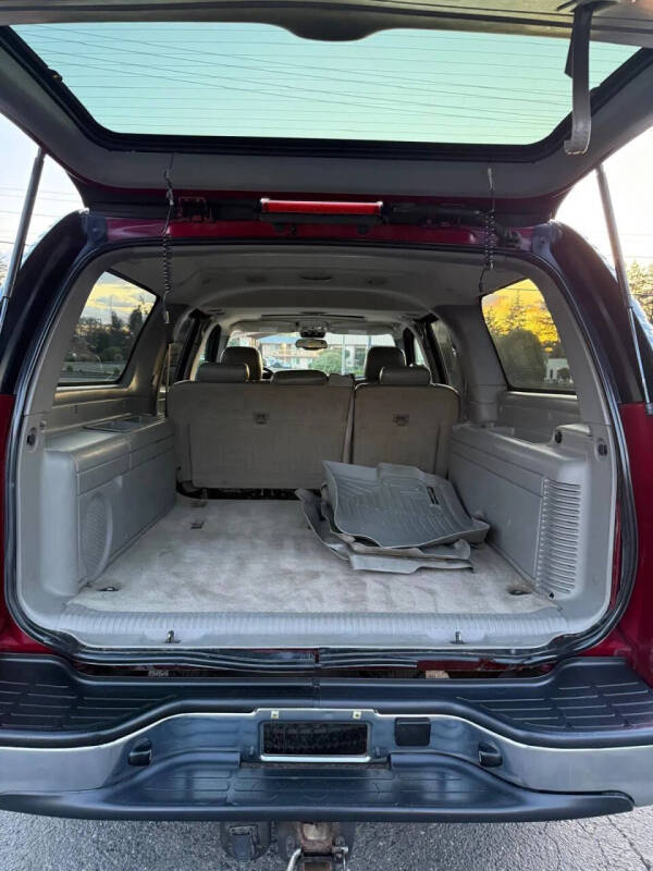 2004 Chevrolet Suburban