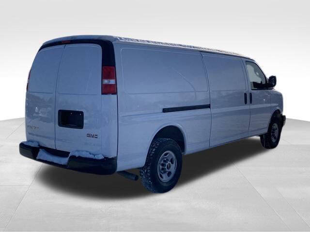 2024 GMC Savana 2500