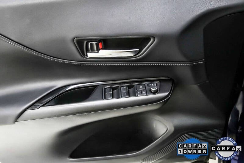 2023 Toyota Venza LE