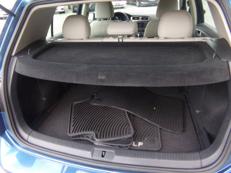 2018 Volkswagen Golf TSI S