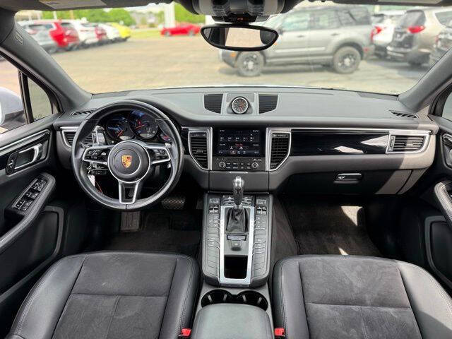 2017 Porsche Macan