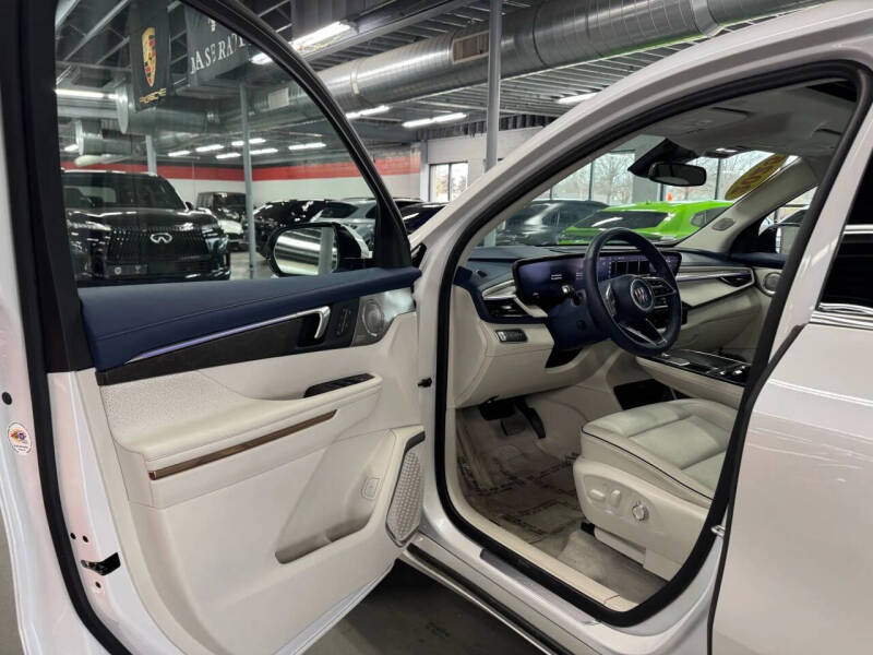 2025 Buick Enclave Avenir