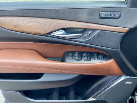 2018 Cadillac Escalade ESV Premium Luxury